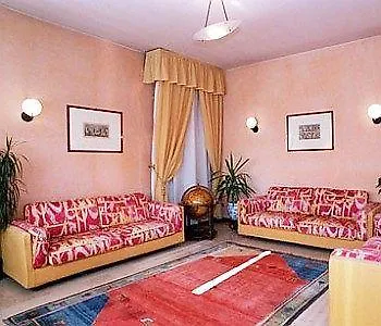 Hotell Garibaldi 3*