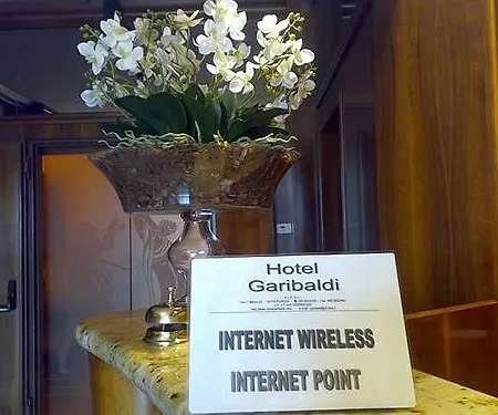 Hotell Garibaldi 3*
