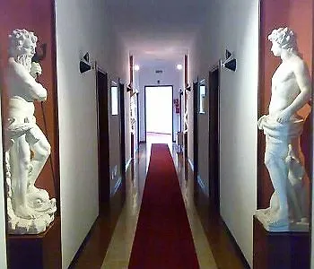 Hotell Garibaldi 3*