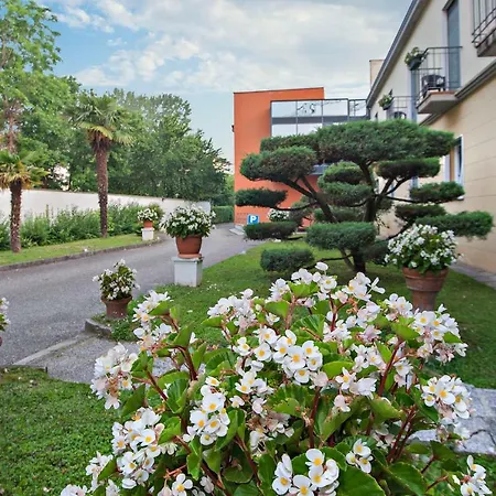 Garibaldi Hotell 3*